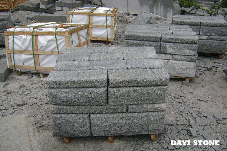 Wall Bricks Grey Granite Natural split